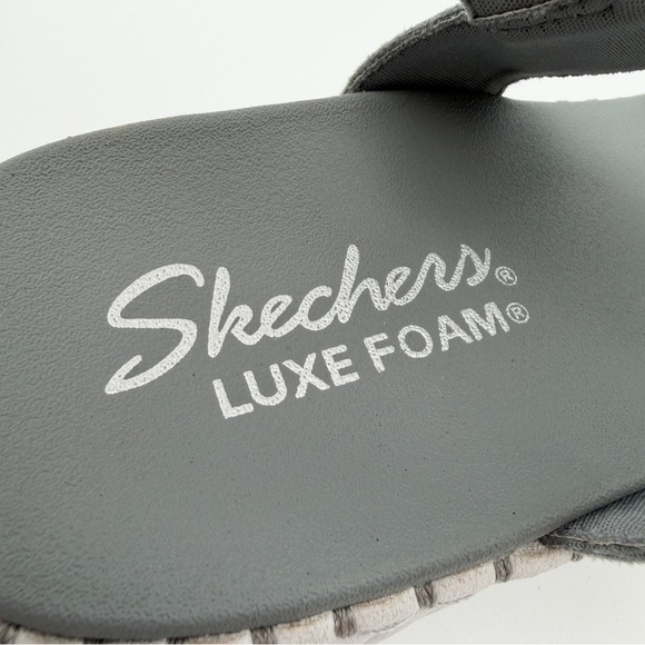 Skechers Wilshire BLVD Illusion of Love Foam Wedge Slingback Sandal Gray 11 NEW - Picture 12 of 16